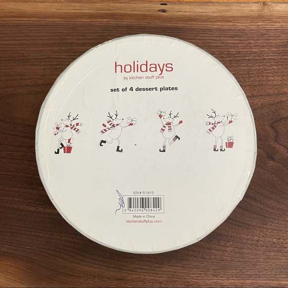 Kitchen stuff plus set holiday dessert plates - Picture 2 of 8